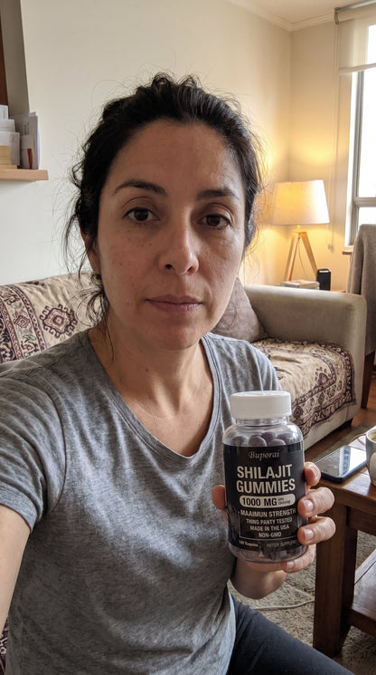 Cliente usando Shilajit Gomitas